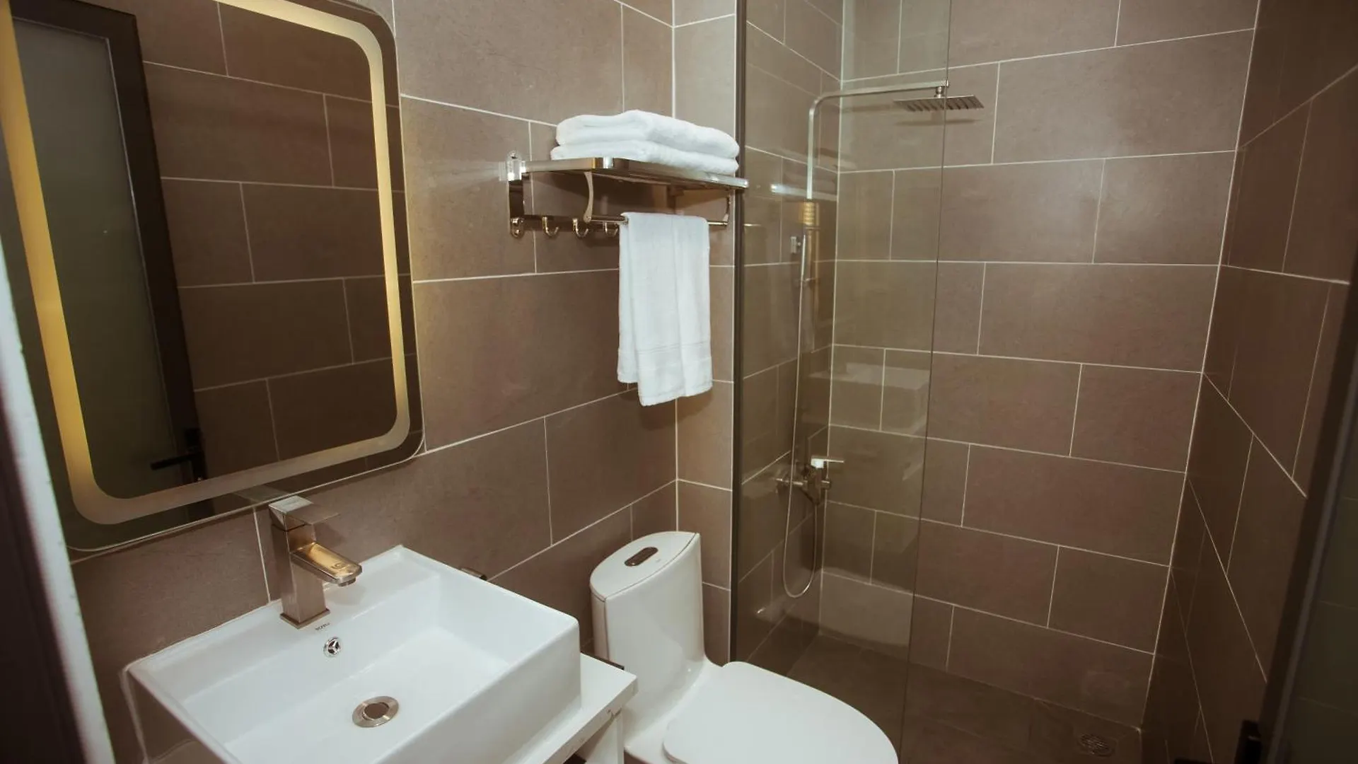 Lee Charming Hotel 나트랑 베트남