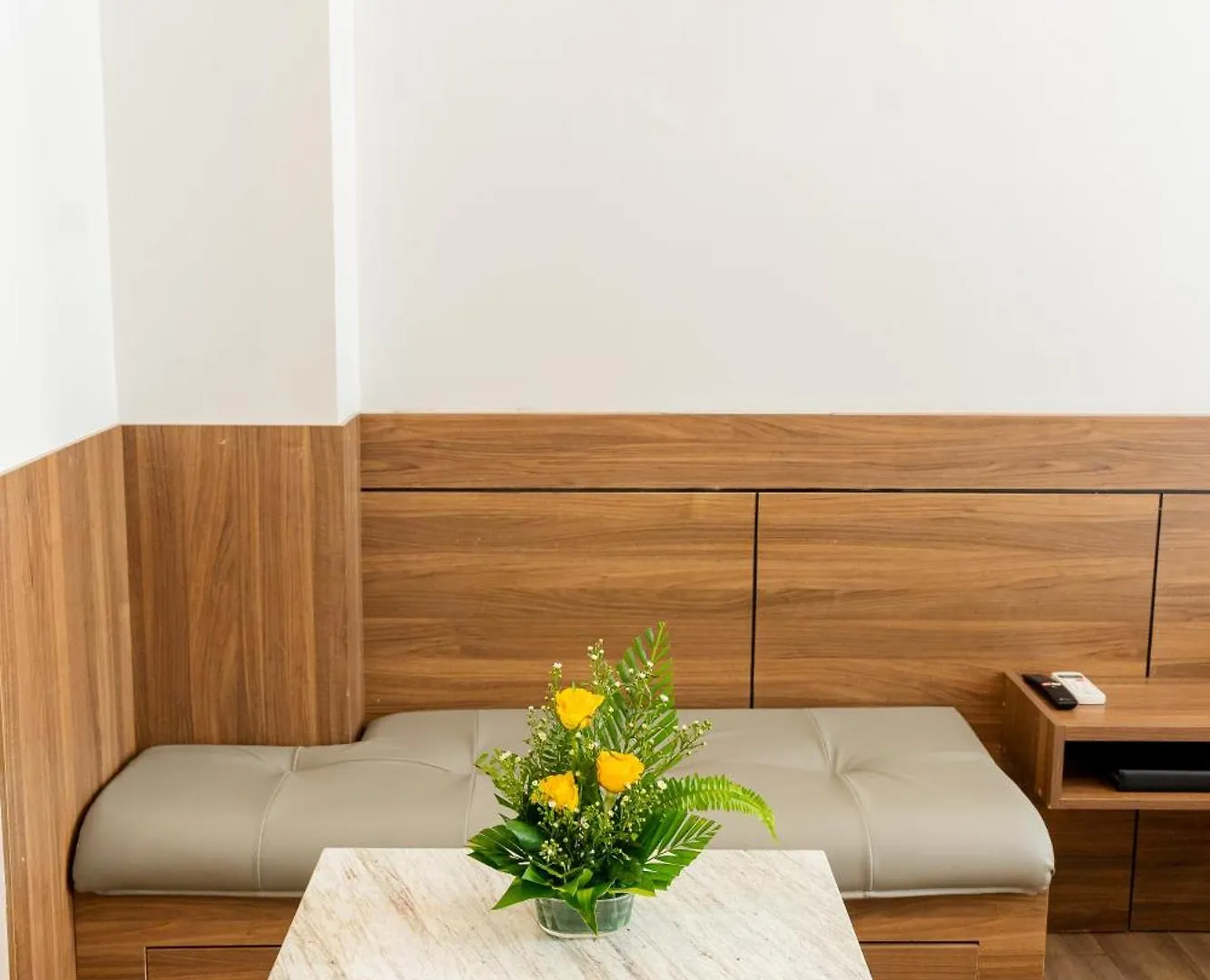 Lee Charming Hotel 나트랑